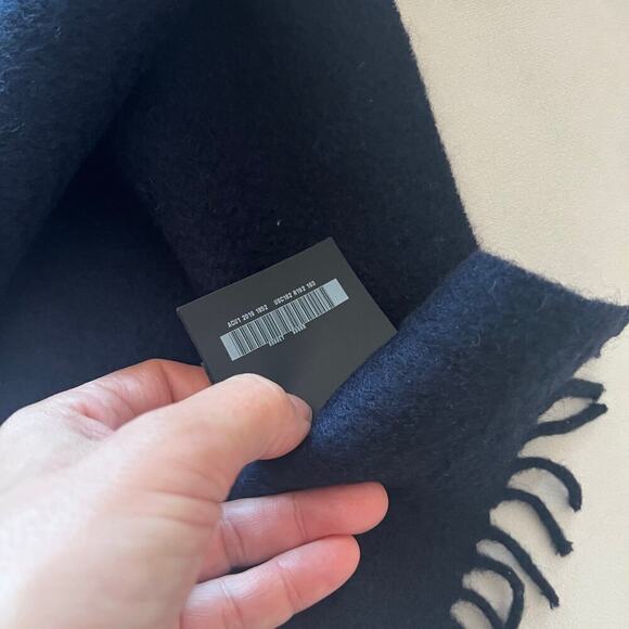 PRADA Mens Wool Cashmere Scarf Navy Blue NWOT - Picture 6 of 10